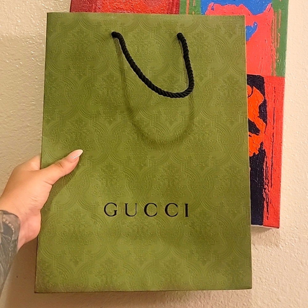 EMPTY - Gucci gift bag